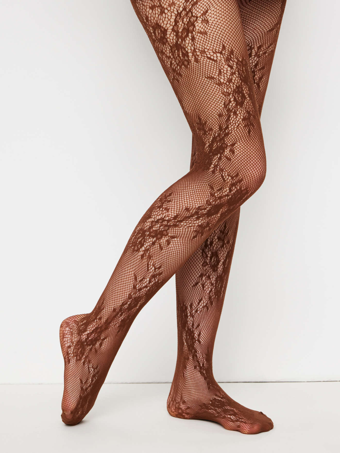 SLYQÉ Siena Jacquard Mesh Stockings