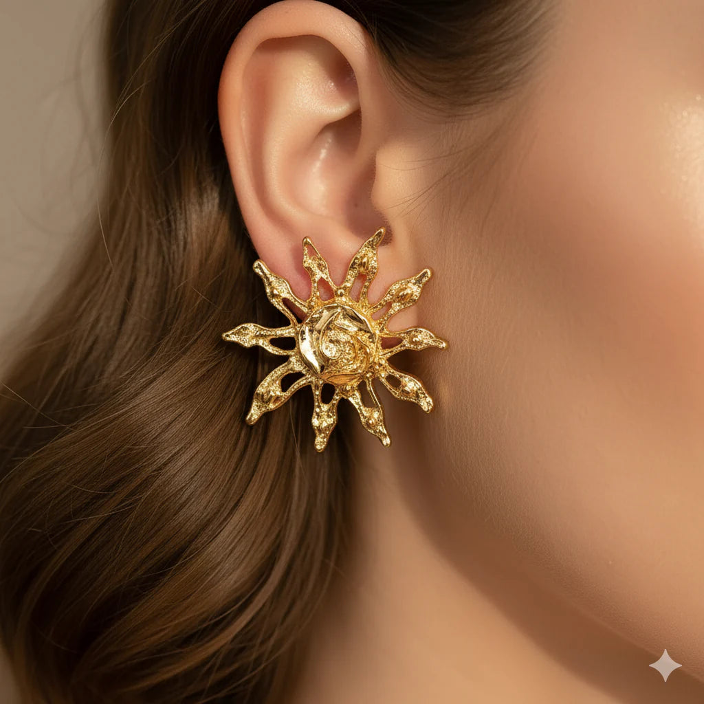 SLYQÉ Sunburst Studs